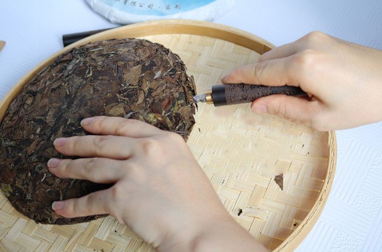 Білий чай Лао Шоу Мей 2013 року, пресований млинець 350 г, рідкісний колекційний сорт. 0060 фото